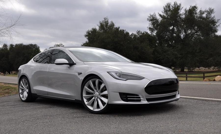  Tesla Model S Alpha 2011 года  (фото 11 из 17)